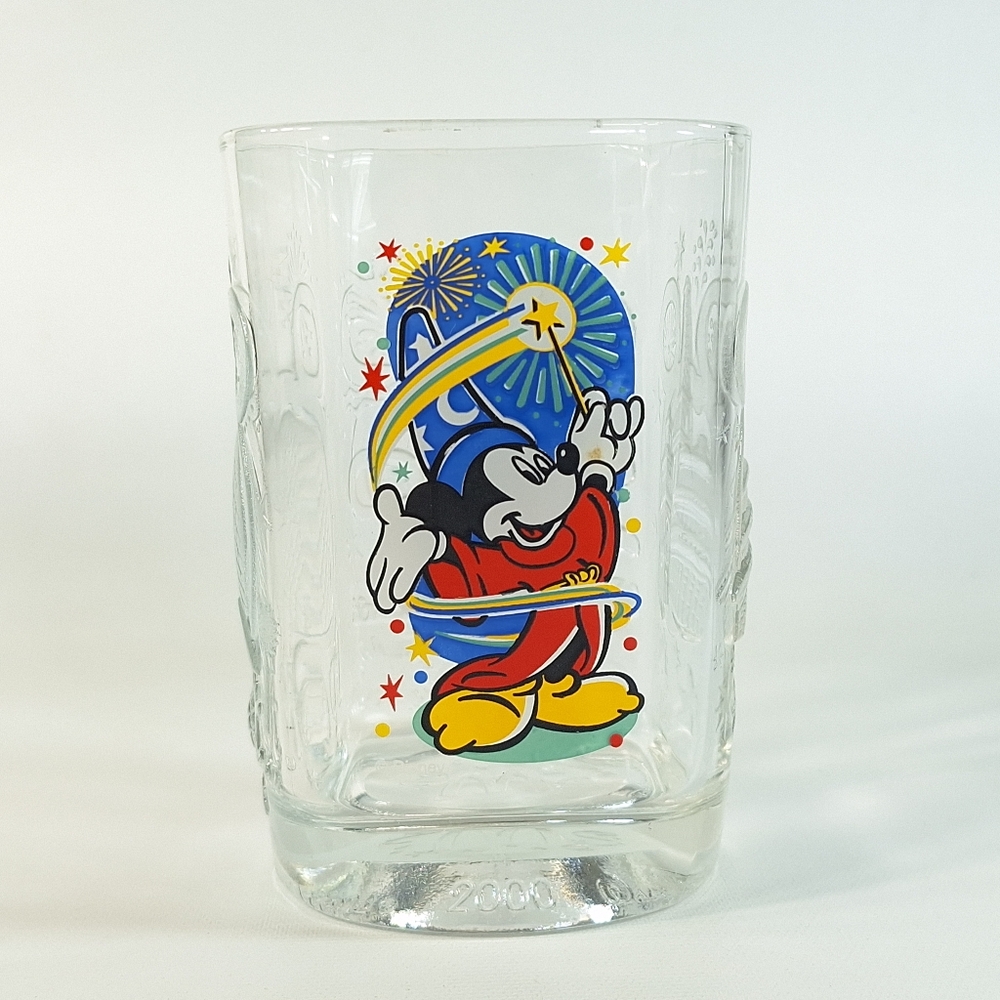 Vintage Walt Disney World Mickey Mouse 2000 Glass McDonalds Epcot
